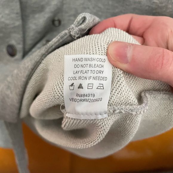 Cryus Grey Grommet Snap Longline Cardigan Size Medium - Picture 10 of 12